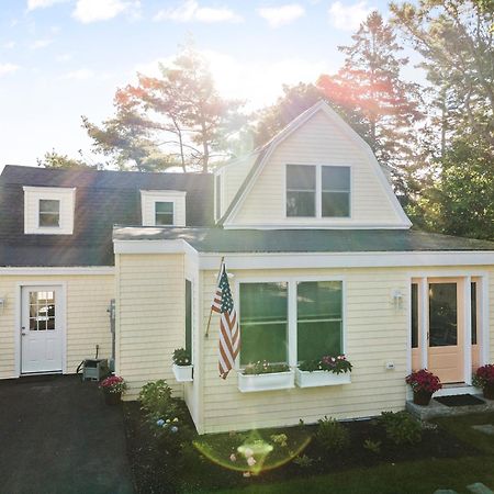 Bright 4Br Beach House, Pine Point Perfection Скарборо Екстер'єр фото