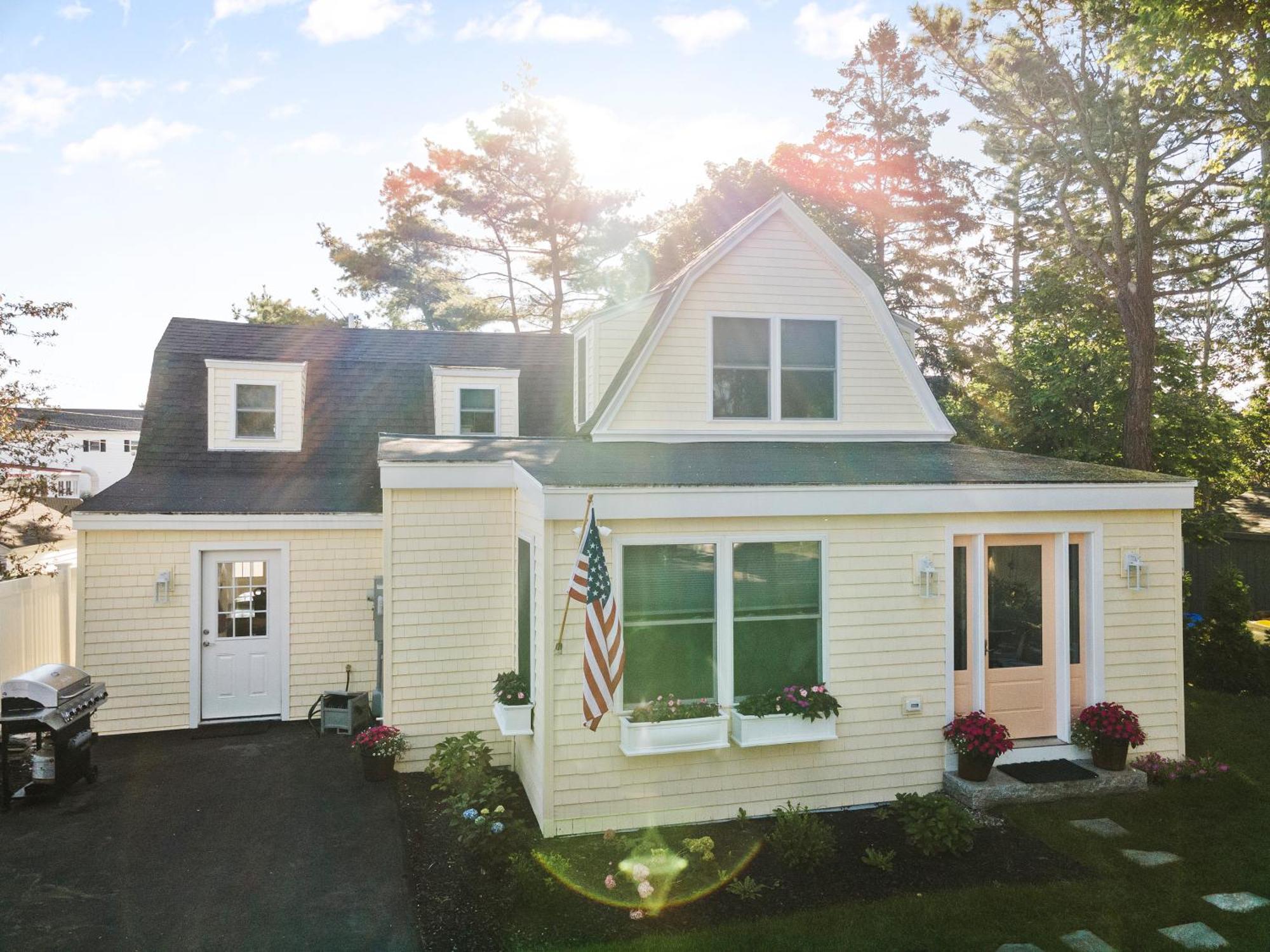 Bright 4Br Beach House, Pine Point Perfection Скарборо Екстер'єр фото